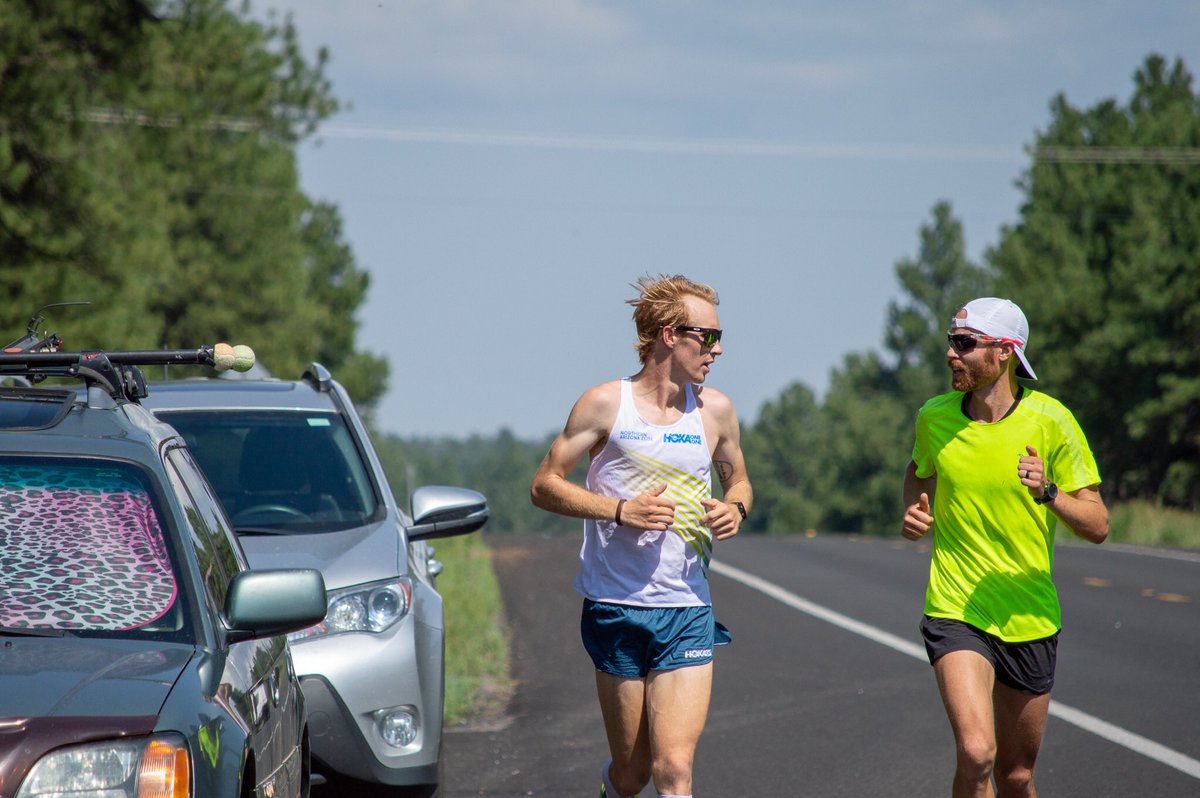 insideamarathon's tweet image. This time last year @scottfaubs and @jwardy21 teamed up for an epic workout! They did 20 miles alternating at 5:00 &amp;amp; 6:00-6:10 and ended up averaging 5:35s for 20 miles. It’s one of our favorite chapters of the book!