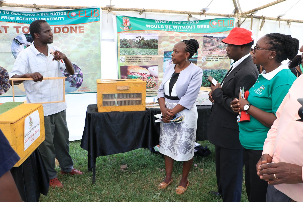 moxecutive's tweet photo. What would the world be without bees? The conversation starts @egertonunikenya in @NakuruCountyGov I believe @NakuruAgriCall and #agrijournalism has a big role to play in sensitization on 🐝 farming. https://t.co/RHo9mAtFI7