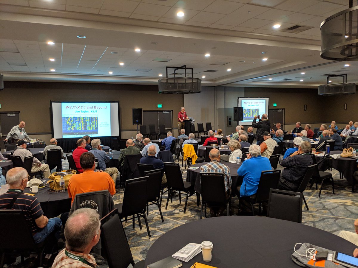 k5em's tweet photo. Dr. Joe Taylor #K1JT presenting on the latest in the #WSJT world at the #pnwdx conference #wwdxc https://t.co/1wAsSDPPjg