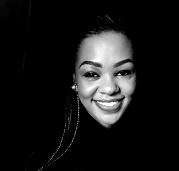 rithatarimo's tweet photo. Owning our story can be hard but not nearly as difficult as spending our lives running from it.
May we choose courage and compassion today and everyday. https://t.co/DkPHSMbYTu