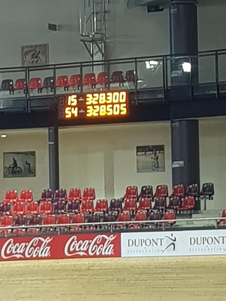 Le titre et le record de France de poursuite individuelle (cadets) pour Eddy Le <a href="/huitouze/">Eddy Le Huitouze</a> !👏🤩🇫🇷

3’28’’300 (51,848 km/h), temps amélioré de plus de 3,5 secondes ! 

Bravo Eddy ! 

#ArkeaSamsicDeveloppement