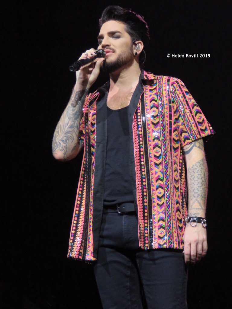 AdamLambertESP's tweet photo. Nice pics! #QALChicago via @HBovill https://t.co/wfAQSk2Oen