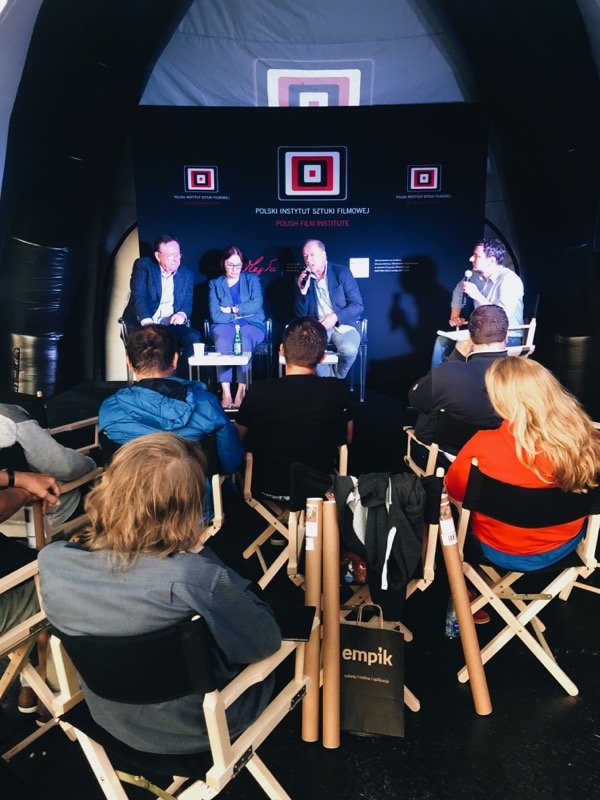 filmsfrompoland's tweet photo. #KinoNiepodległej gra dalej - dziś #Gdynia! W Parku #Kolibki z publicznością rozmawiają Zbigniew #Buczkowski, Wojciech #Marczewski i Teresa #Marczewska. Za chwilę "Ucieczka z kina Wolność". Zapraszamy! https://t.co/x25R3p0eag