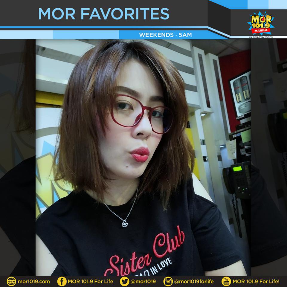 MORentPH's tweet photo. Good vibes ang umaga lalo na kapag nakatutok ka sa #MORFavorites mga kaMORkada!
Sabayan ang tugtugan kasama ang sweetheart mo sa radyo na si @mor1019kisses!
Abangan din ang ating #MORPresents mamaya featuring Angeline Quinto. https://t.co/YyrNdoeGOw