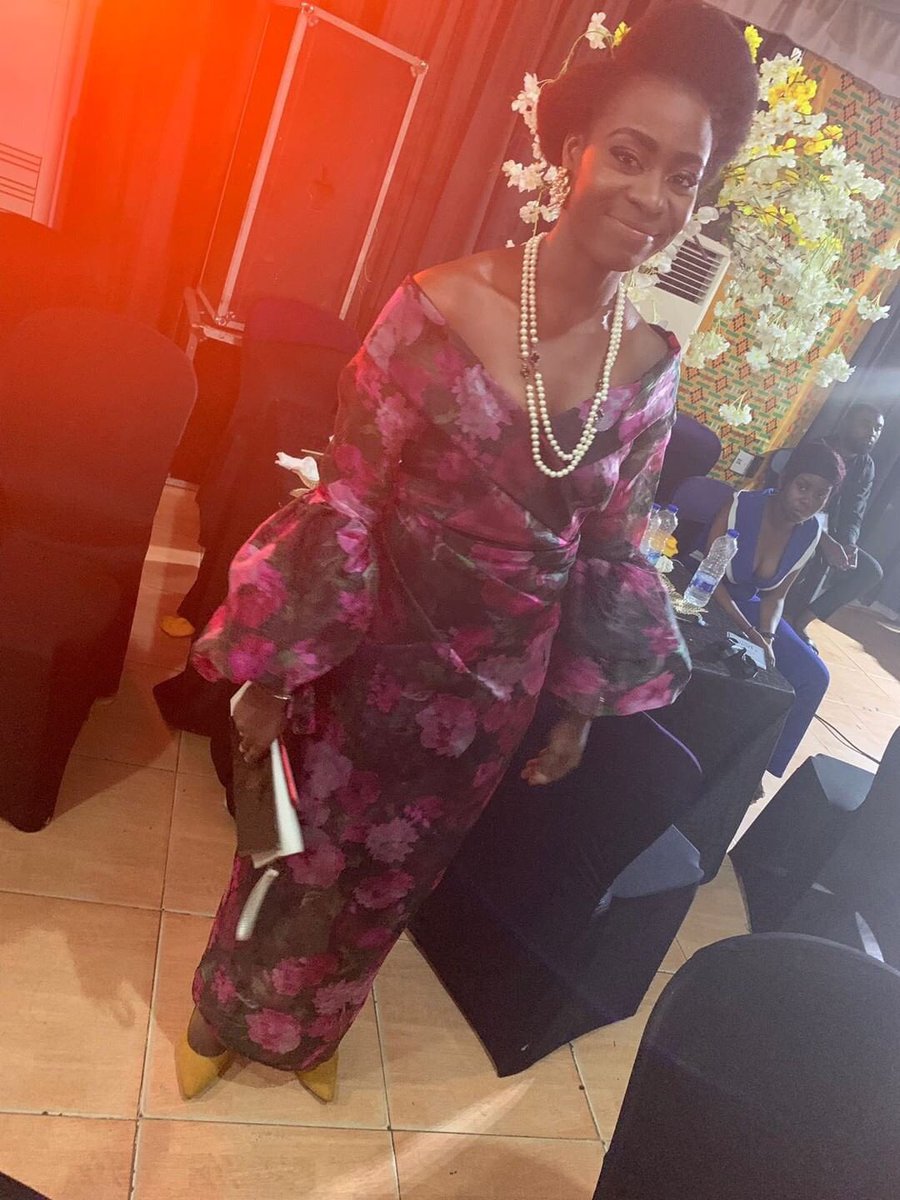 TITIBELO_'s tweet photo. πΊπ·Our Fav @ogehezeonu is a Beautiful #WeddingGuest #InThatTITIBELOSet!
OffShoulder Bubble Sleeve #IroAndBuba Available in Different Sizes and Prints for N19,999!
#BuyNigerian #BuyTITIBELO #MadeInNigeria https://t.co/OR06RunlLL