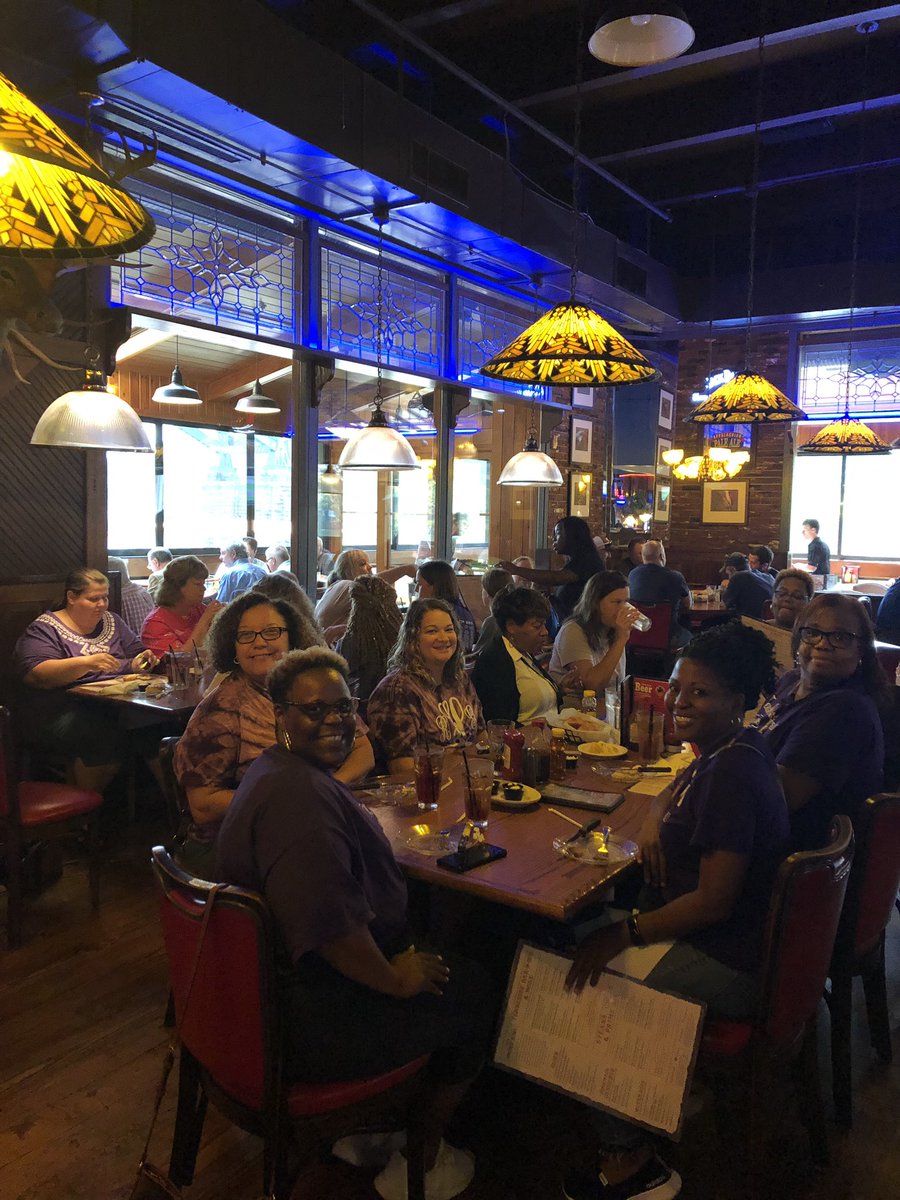 SpikesT1995's tweet image. The most valuable resources that all teachers have is each other. Without collaboration our growth is limited. 🤗#together #developingrelationships