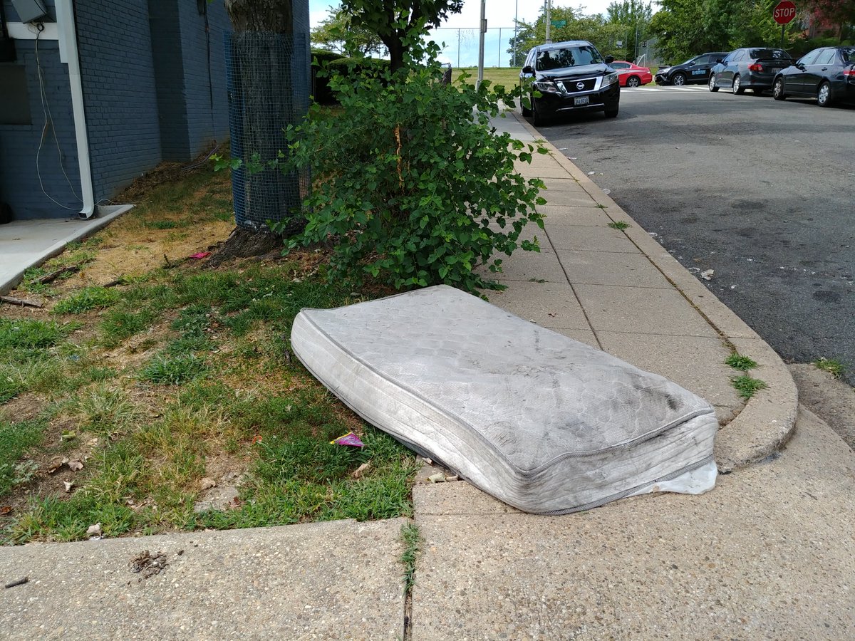 ShropANC5D02's tweet photo. @311DCgov @DCDPW  More illegal dumping on Raum St in between 1600-1700 block Holbrook St and 1200 block of 16th St NE. Thanks in advance for helping us keep our streets clean! https://t.co/DZSBsUD51j