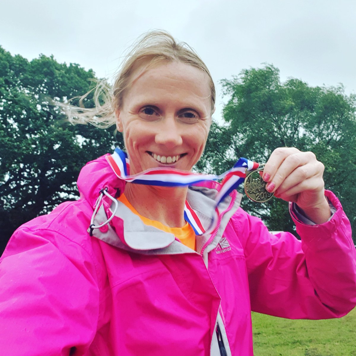 LauraEWalker's tweet photo. Pie and pint to all finishers tonight. Not sure what @ZoeUniBrighton would make of the wellbeing aspect 😂 #running #Catforth #stormy https://t.co/zWyCZ08dLR