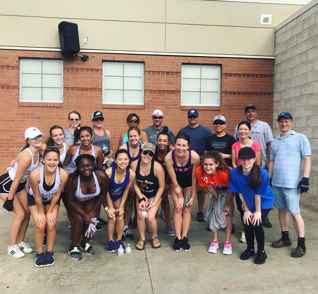 MRmavsdance's tweet photo. Annual MRHS campus beautification! @MavAthletics https://t.co/oZjng3sfek