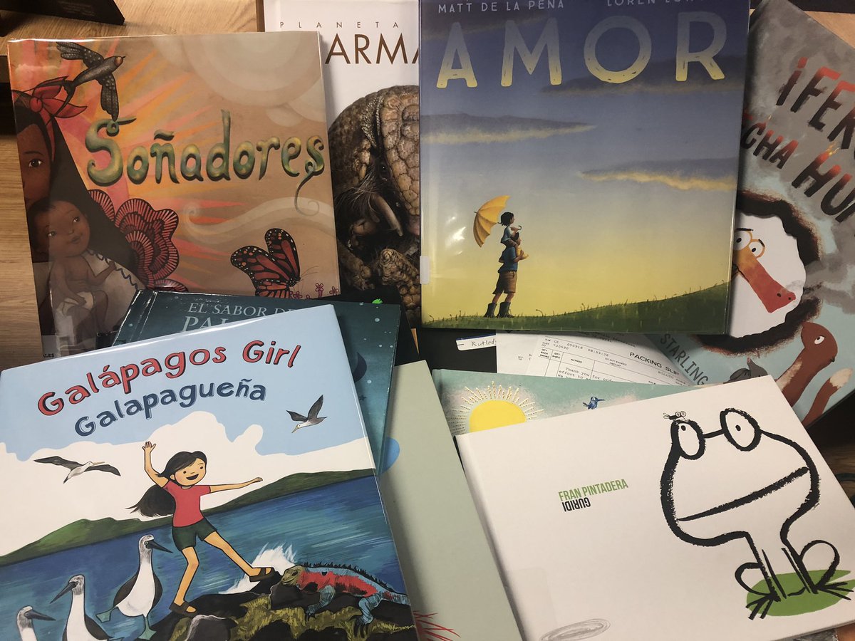 rutledge_mrs's tweet photo. This Media Specialist is ready for Onesimo Hernandez Students! #gettingreadyforstudents @DISD_Libraries @TxASL @DallasReads @ https://t.co/vqJWEvn15y