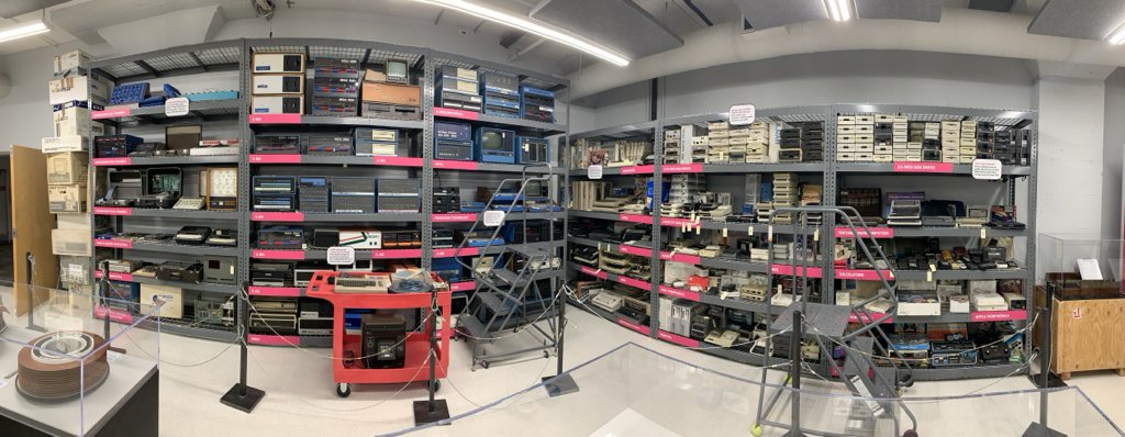 JohnKennedyEsq's tweet photo. Combine all the processing power and storage from all the computers in this room, and your iPhone still has them beat. #retrocomputer #livingcomputermuseum https://t.co/7x55LNf9QN