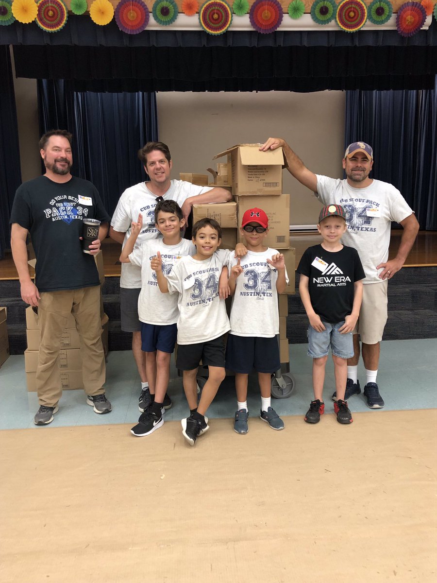 Thanks to these amazing Boy Scout volunteers from St. Austin’s Catholic School Pack 34. Way to go! #backtoschool #forthechildren #distributionday <a href="/metzelementary/">Metz Elementary</a>