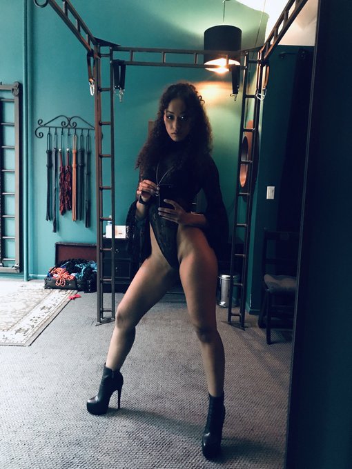 Happy to announce My new premium snap chat documenting My Femme Domme lifestyle.  For more detailed info<a href="/tag/domina"class="tags"><span>#domina</span></a><a href="/tag/yesmistress"class="tags"><span>#yesmistress</span></a><a href="/tag/servemadame"class="tags"><span>#servemadame</span></a>
