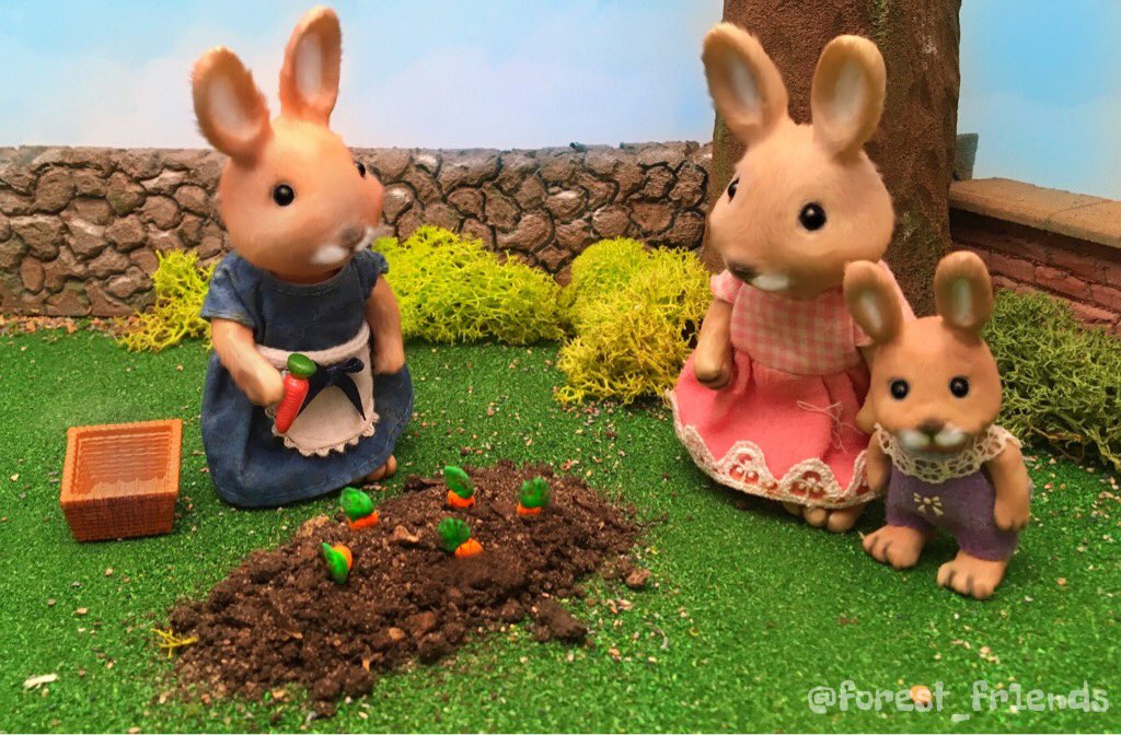 forest_fr1ends's tweet photo. oh my word mrs davenport, your carrots have really grown well since your husband uncharacteristically and inexplicably left you... https://t.co/jKB498ZbcL
