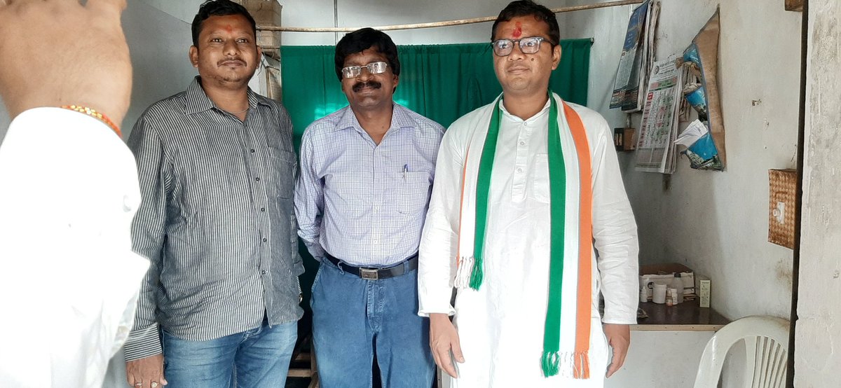 saptagiriulaka's tweet photo. Glimpses: During a tight packed schedule, also happened to meet our leaders from Congress when we deliberated on the next steps, strategy and our position on various issues of national/state interest #StrongerCongress https://t.co/FoQzz2zj2g