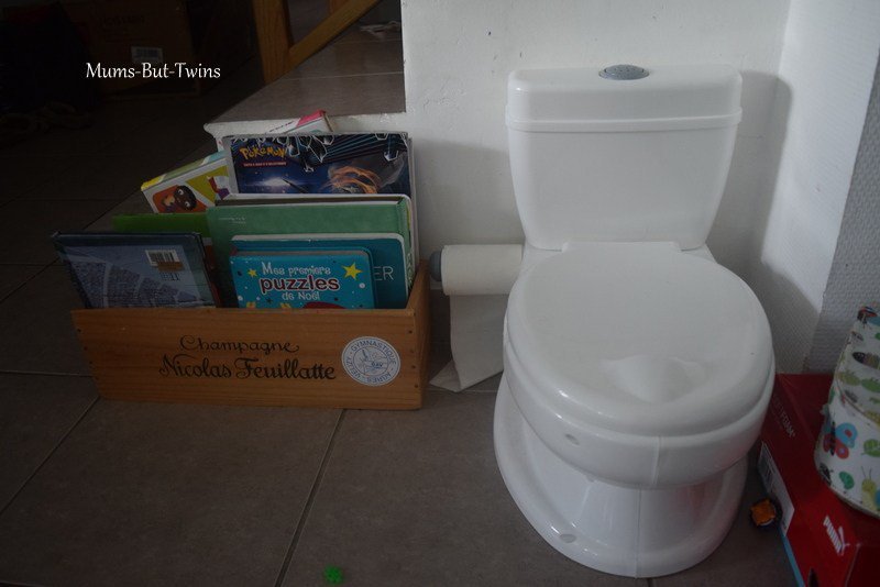 MumsButTwins's tweet photo. Toy-Let, le nouveau pot d’apprentissage pour enfant. https://t.co/Jy3KNsPOoT https://t.co/Mn59gsHXBp