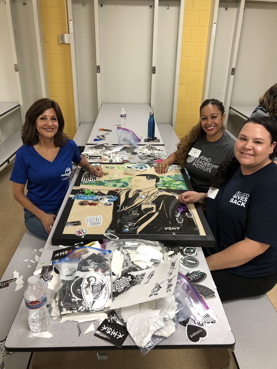 Bellco_CU's tweet photo. In an underserved community, in the heart of the i70 construction is Swansea Elementary. Today, as part of the #BellcoGivesBack program, over 75 volunteers from Bellco, @LatinosLead, &amp; @DenverChannel came together to help organize, clean, and prepare the school for the new year! https://t.co/nWRilJhEWw