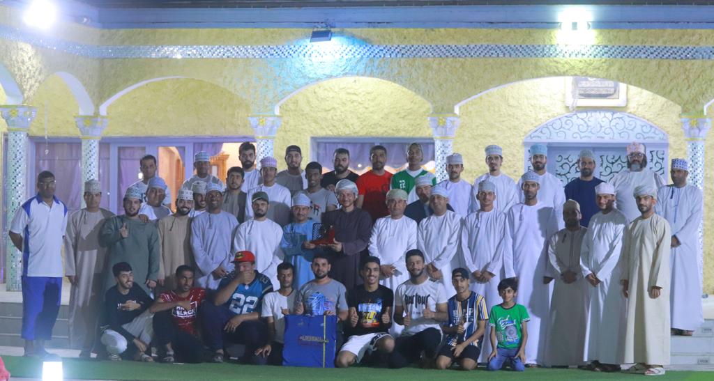 ALJMAHEER_'s tweet photo. إحتضنت مزرعة الشروق بولاية صحم التجمع الترفيهي لاداريي واعضاء موقع جماهير صحم بعد الانجاز الذي تحقق على مستوى السلطنة ، واذ يقدم الموقع جزيل الشكر لادارة مزرعة الشروق لاحتضانهم الفعالية. 
#جماهير_صحم https://t.co/1YG8cCG04T
