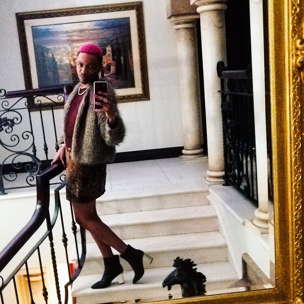 gtfowiththebs's tweet photo. On set take away shots
#filming #workingcreative #skinntydzaddy #richaunty https://t.co/vKAzOvIOzX