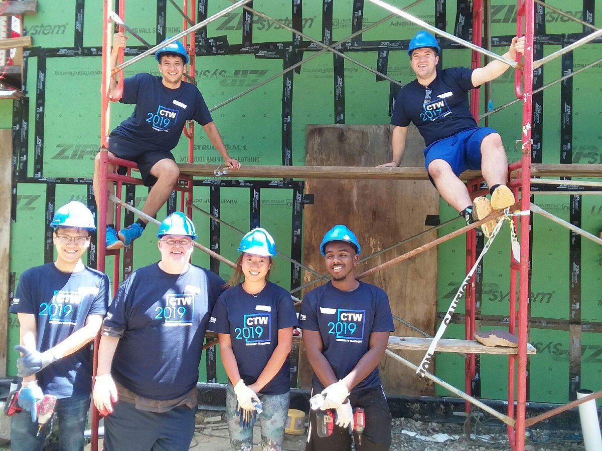 jim_killoran's tweet photo. #Goldmansachs crew today @chappaqua @fullercenteny @passivehouse things are looking up! https://t.co/8o5jHTNxDk