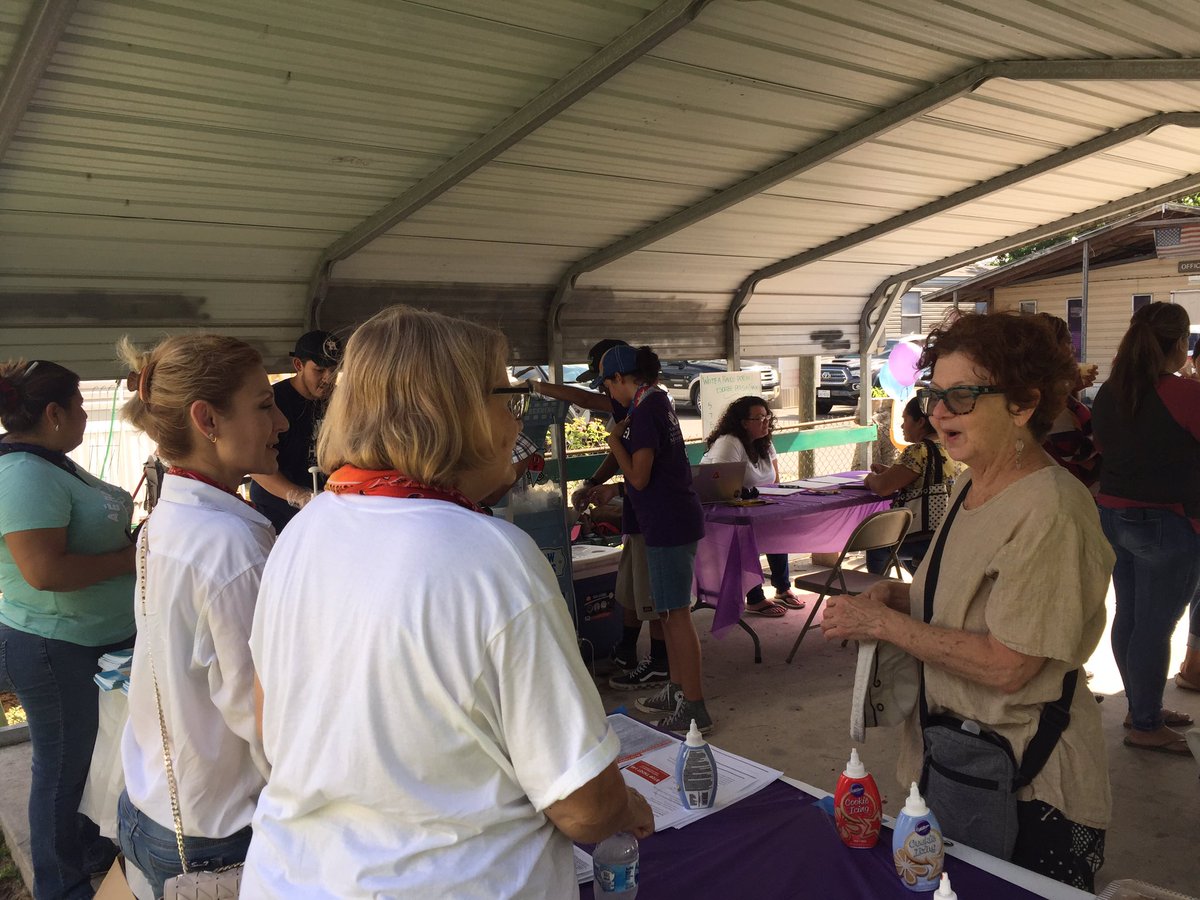 xroblockx's tweet photo. Great Work @StopTxDotI45 talking to residents of trailer park on Halls Bayou during back to school fair about proposed I-45 expansion and how to try and prevent TXDOT from making flooding worse.
#stopI45 #makeI45better
Support their work: https://t.co/evvhSZhO4j https://t.co/shvMvvd37g