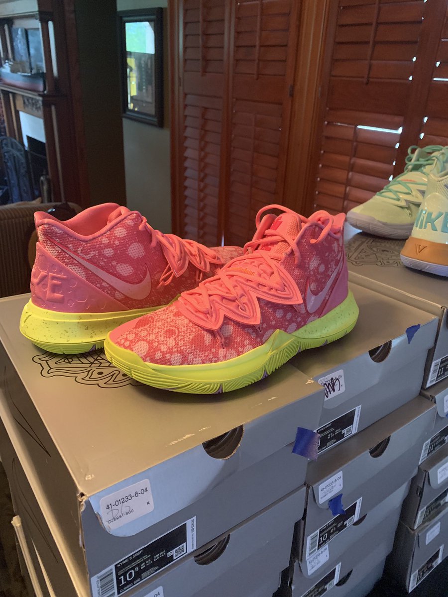 MIkicksDetroit's tweet photo. Can anyone help me with a size 12? https://t.co/cq26xjdc03