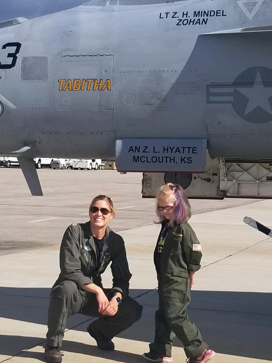 flynavy's tweet photo. As 7-year old honorary Navy enlistee Tabitha Nye battles brain cancer, she received some support today from her shipmates from VAQ-130, who dropped in for some moral support. #Tabitha #FlyNavy https://t.co/3pjl4cW0ls