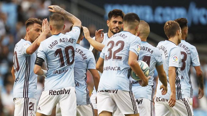 Los jugadores celebrando el tanto de Beltrán (Foto: RCCV).