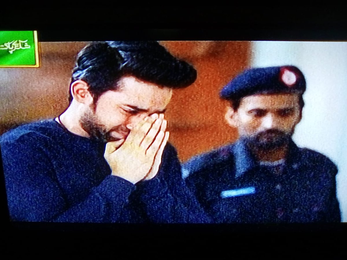 javed_ayat's tweet photo. Curtains down for another amazing drama from #BigBangEnt 🙌👏👏
Hats off to #Cheekh 💥 The Best drama of 2019 for sure 😍
This drama deserves all the awards this time. 🏆🏆
Mannat and Wajih will be missed!
#Cheekh #nomoresilence https://t.co/kJh3z4zsbX