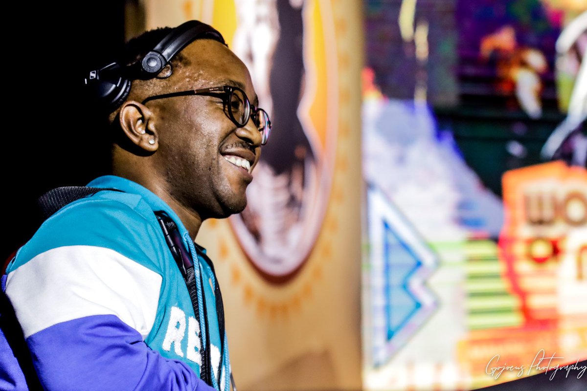 AubreyMoshia's tweet photo. @DJFinzo and @dineoranaka appreciation tweet net for opening with prayer 🙏🏿🙏🏿🙏🏿 #WON2019 @METROFMSA @womenofnotesa1 @MlotaPRPromos https://t.co/JU2EBh5hBh