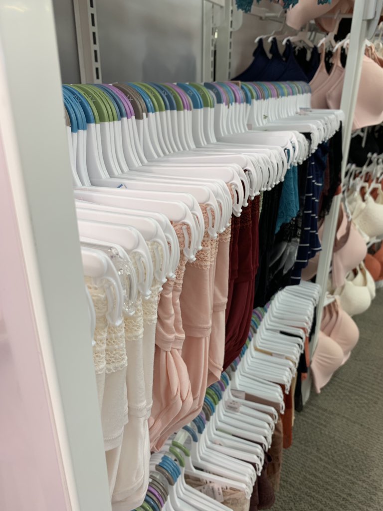 CSFrenchie's tweet photo. When your Style Consultant is showing you how much learning sheβs done. Well done Ashlina #VMStandards #ProjectLace #DDO #JustAnotherSaturday @matt_1341 @samanthafowlerr @LynnnnnJamie @Judith11603645 @Marissa0608 https://t.co/RGHPTTCXWX