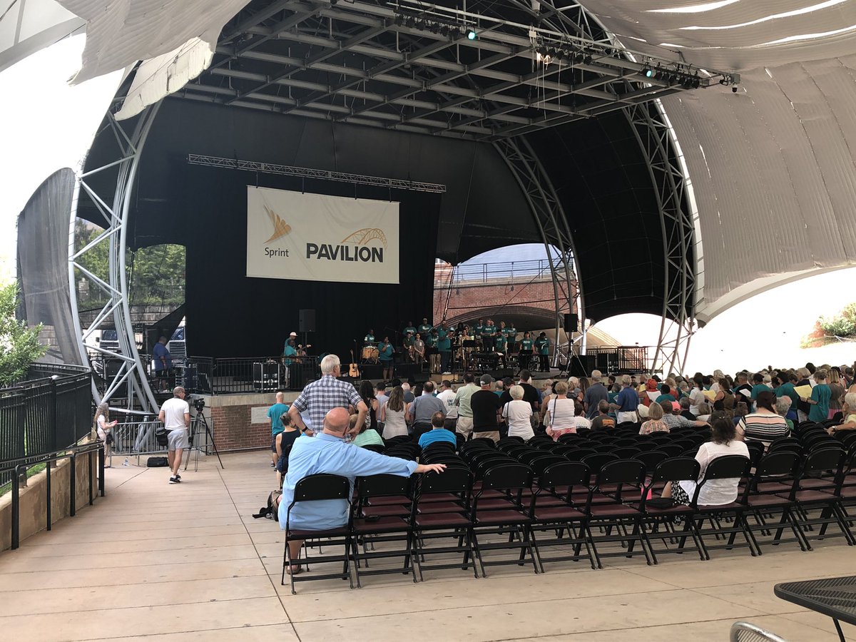 UnityDaysCville's tweet photo. The C’ville Singout is underway! #UnityDaysCville https://t.co/OXtJnSK2AK