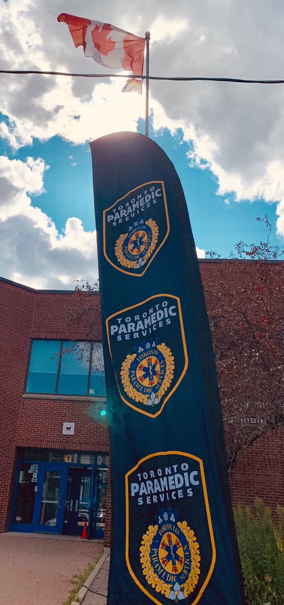 TorontoMedics's tweet photo. Standing proud @taste_danforth. Celebrating Greek culture on the Danforth. #tasteofthedanforth2019 come down and celebrate with the community in our city. ^py https://t.co/EorAvHTblQ