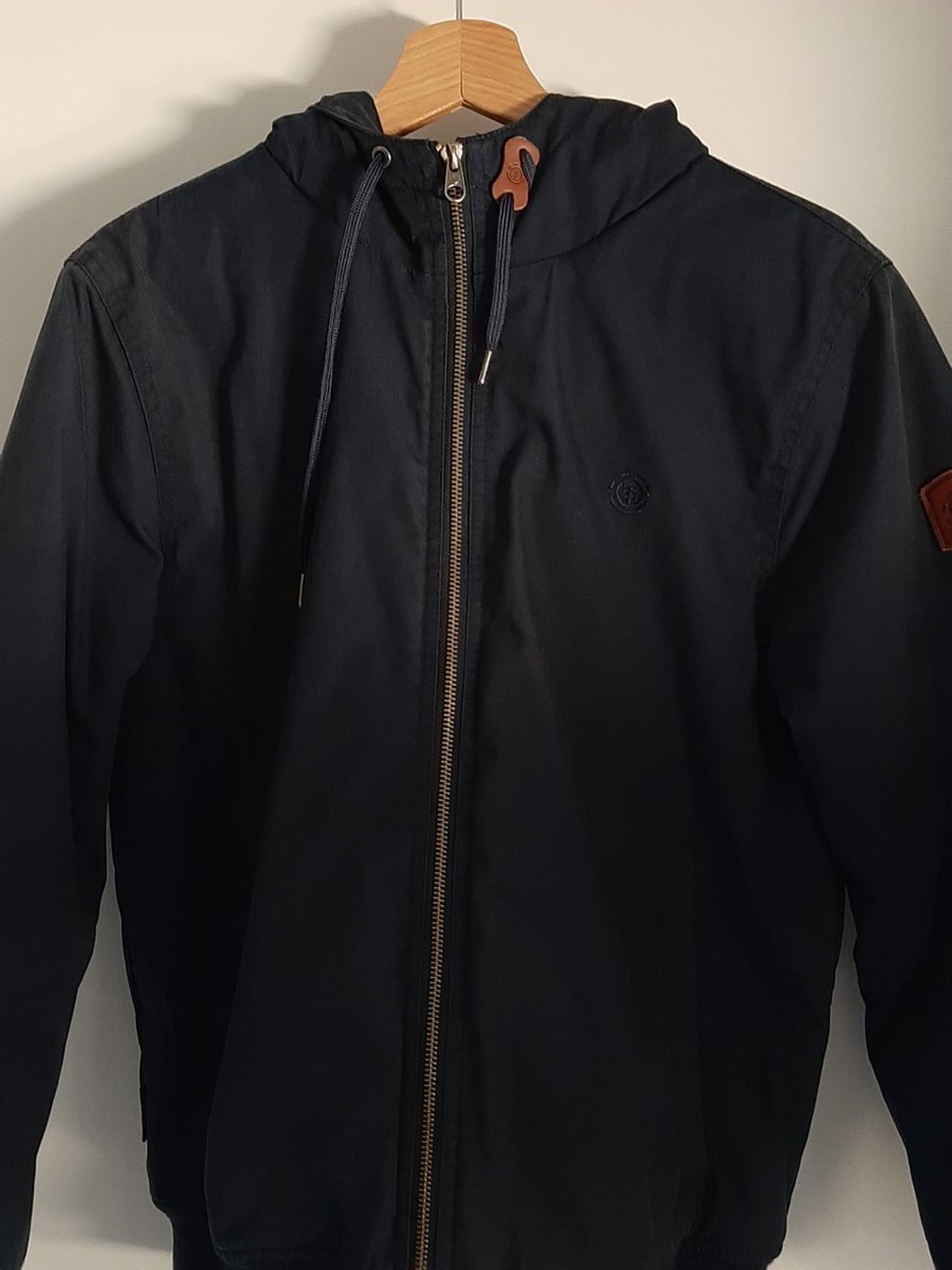 BrandPurchase's tweet photo. | DISPONÍVEL ✔ | 

➡️➡️➡️➡️➡️➡️➡️➡️➡️➡️➡️➡️
Marca: Element
Produto: Casaco Element
Tamanho: M
Cor: Azul Escuro
Condição: Usado
Preço: 35€ (Preço Original:80€)
➡️➡️➡️➡️➡️➡️➡️➡️➡️➡️➡️➡️

#fashion #lowprice #element #casacos 

Insta: @purchase_your_brand 
Twitter: @BrandPurchase https://t.co/uhKpzQAc3A