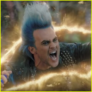 EdTeachHasBPD's tweet photo. So this post is kinda a call for help from all the cosplay wig makers out there. I want to cosplay Hades from Disney Descendants 3 and I’m planning on making my own lacefront wig from scratch but I have no idea how. If anyone can help, please hit me up! #wigmaking #diywig https://t.co/WYqXKUHjD2
