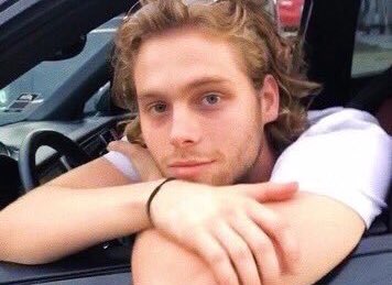 rturbandmember's tweet photo. Luke Hemmings // 5 Seconds Of Summer https://t.co/84W6xcEXZe