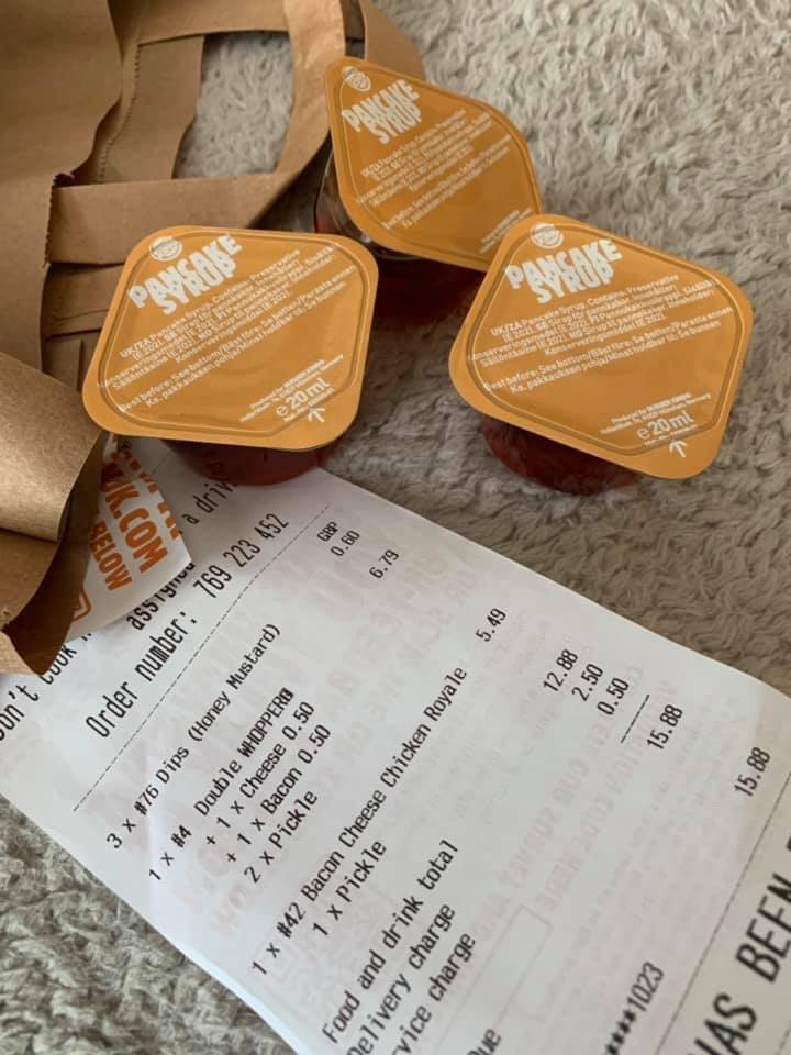 singh_rull's tweet photo. @JustEatUK you ask and pay for honey mustard sauce, your end up with maple syrup... the logic?!? Yesterday ordered a pizza but they forgot to add the jalapeño peppers... that was £1.20 extra, refunds don’t cut it next time I’m refusing to accept! https://t.co/Oq0SQzfaGx