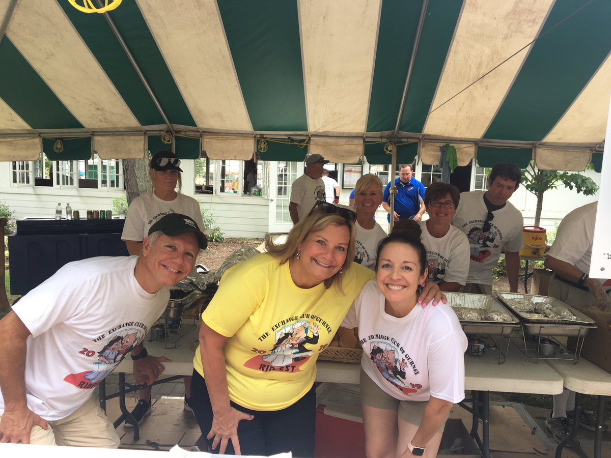 Woodland50News's tweet photo. Come see your Woodland District 50 team at Ribfest! #gurneedays2019 #LifeintheW https://t.co/YoeXc8drPm