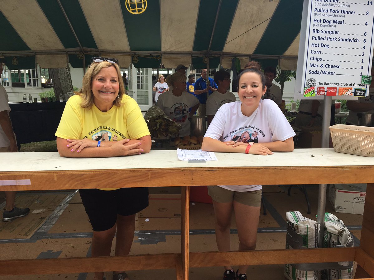 Woodland50News's tweet photo. Come see your Woodland District 50 team at Ribfest! #gurneedays2019 #LifeintheW https://t.co/YoeXc8drPm