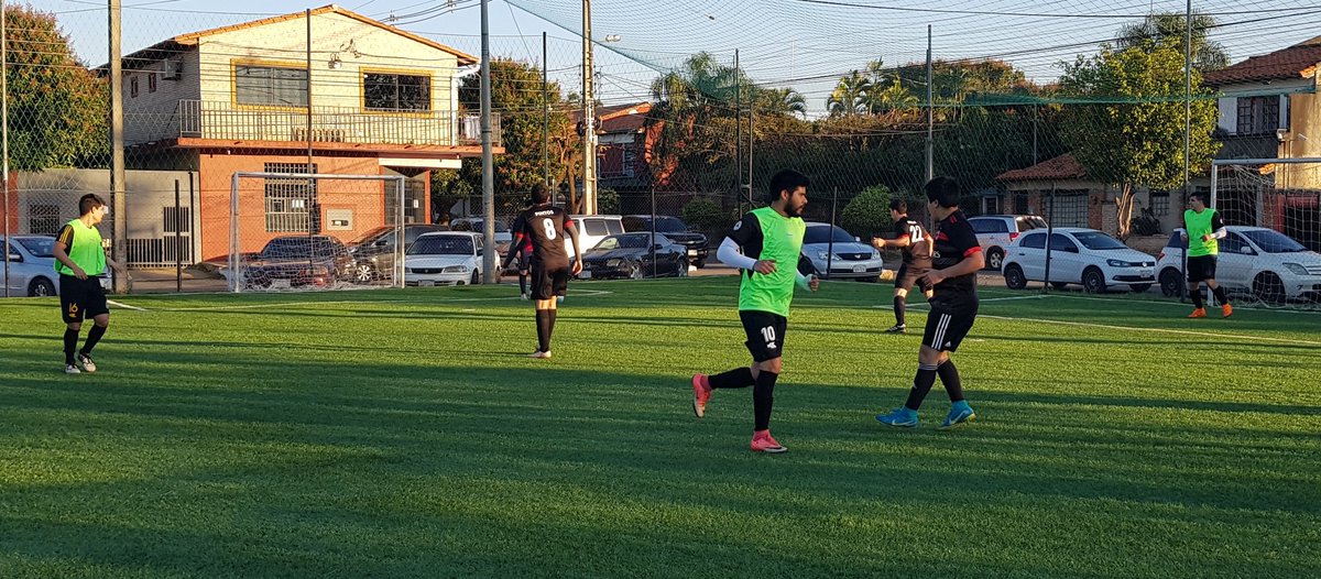 copaamistad_'s tweet photo. 📸 @FC_LOSPIBES vs @emca013 

🏆 #CopaAmistad 
📅 #FinalisimaCTNiana https://t.co/luU7M4jgwa