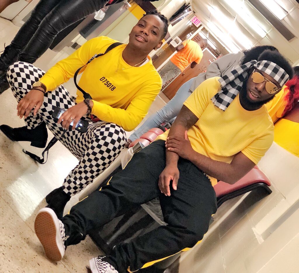 DamnThatsKingAl's tweet photo. @sinfulbluu_ @Rekonstruktion 🈯️ #DHATTRollCall 🗣
Alan “Al” Exilhomme
Former Boys Assist. , Boys Lead, & President 💚🔥
Fall ‘17 FosteRz https://t.co/iion0l3ch2