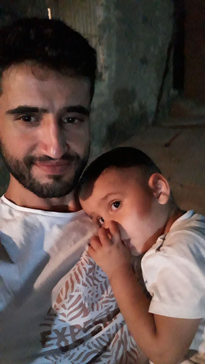 acilci_com's tweet photo. Şeker tadında parmağı var 🤓 https://t.co/whDaG9QSLn