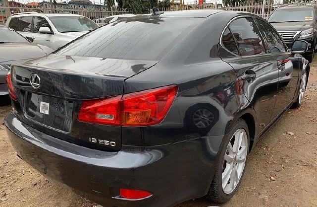 CarDealerBot's tweet photo. ** AMERICAN USED 2007 LEXUS IS250 **

Type: Lexus IS (2007)
Location: 📌 Ikeja, Lagos
Price: ₦3,150,000 (Negotiable)
Transmission: Automatic
Condition: Tokunbo/Foreign Used
Mileage: 70,000 km
Dealer: @BuyLagos_
Link: https://t.co/JbmDu0Px1O . https://t.co/NVKQ9R9Mlv
