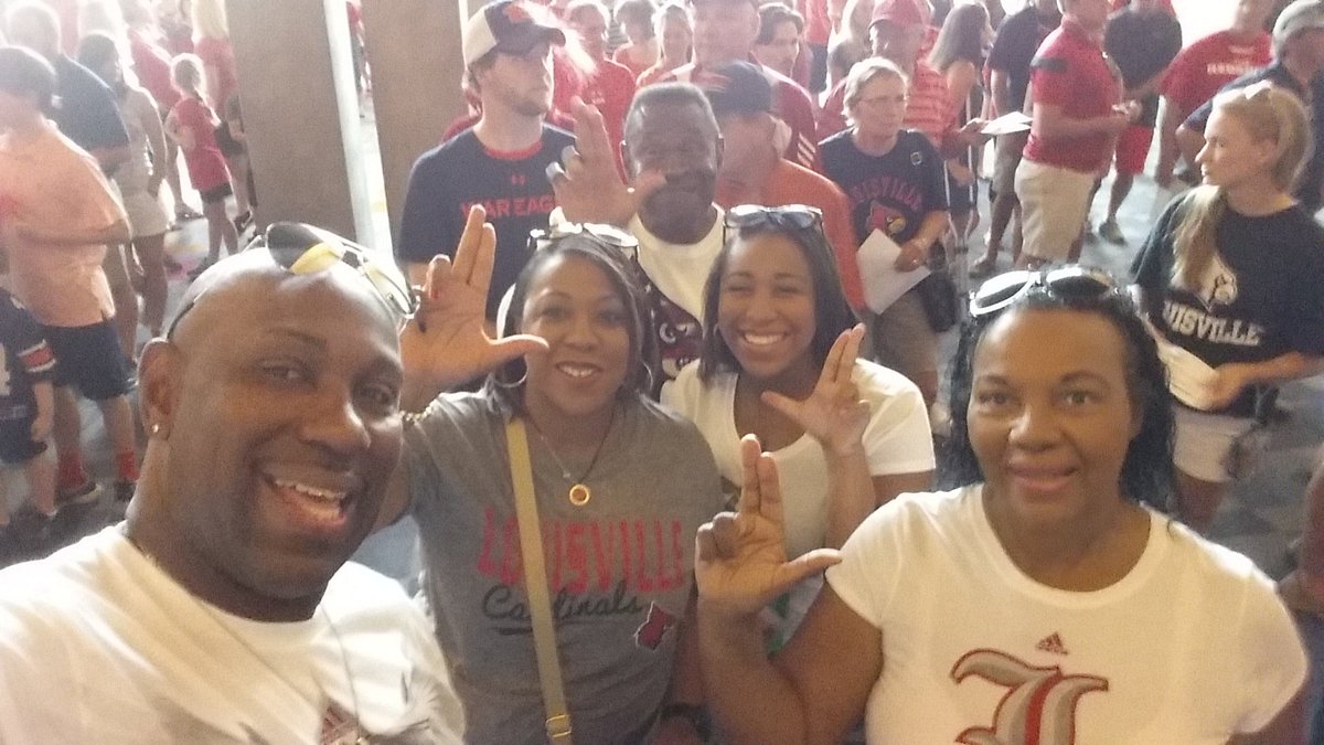 Marine1946B's tweet image. @HookedonSteeler @golffan666 Is it football season yet??!!! LET'S GOOOOOOOOOOOO #CARDNATIONSTANDUP