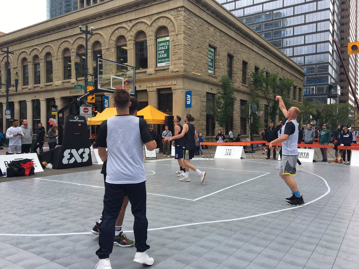 LaurenPullen's tweet photo. So much fun down here at #yycjam! #nothingbutnet #nailedit https://t.co/qmuVnwqAa3