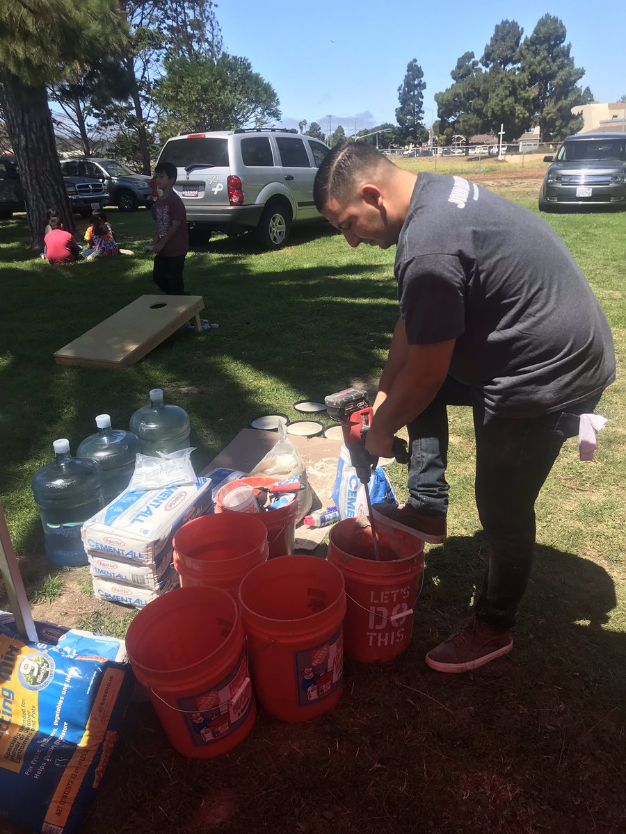bruceaaaa's tweet photo. Lompoc Home Depot supporting Lompoc Police Association car show in the park for the 13th year. Huge thanks to Luis from Rapid Set for the concrete bench and the hand prints for the kids! https://t.co/iAEB9QbAcE