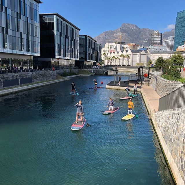 thetravelmanuel's tweet image. What a day to go SUPPing in Cape Town :) @vaughanmac_  birthday week fun! #supping @supcapetown #lovecapetown #outdooradventure #meetsouthafrica ift.tt/2YZpMXy