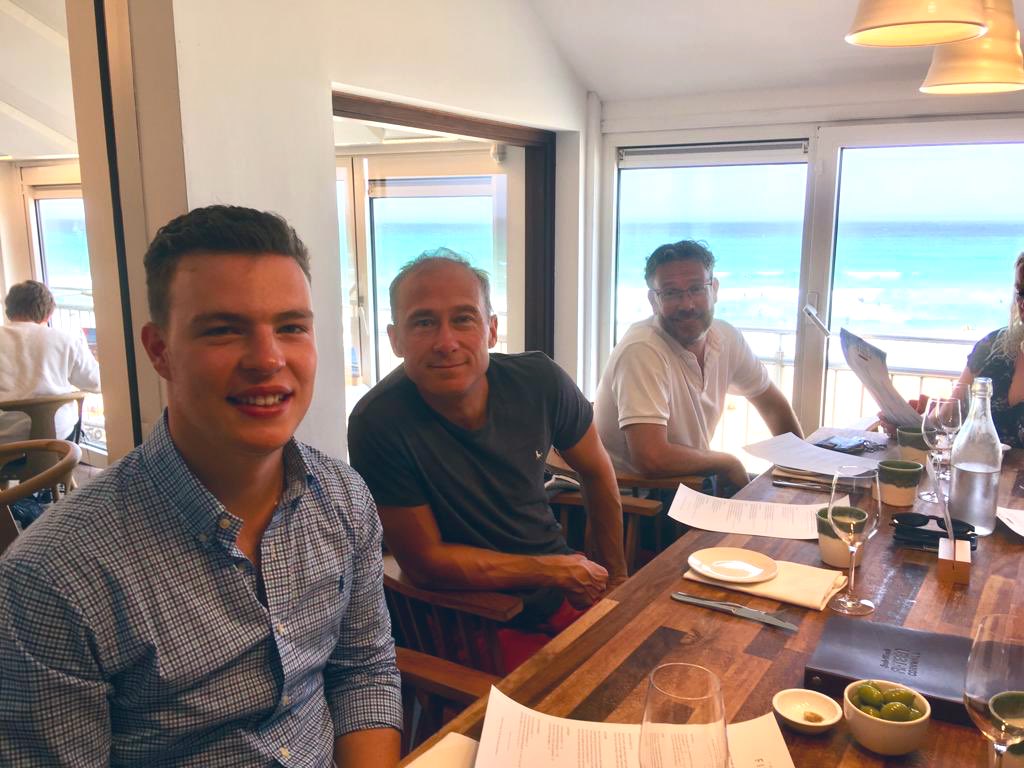BenLangley's tweet photo. #DayOff #WatergateBay #Family @jamieoliver #fifteen In-laws / Brother-in-law / Nephew #lush #Newquay #TheBenLangleyShow @simoncooke972 https://t.co/ihuaB0g4Gi
