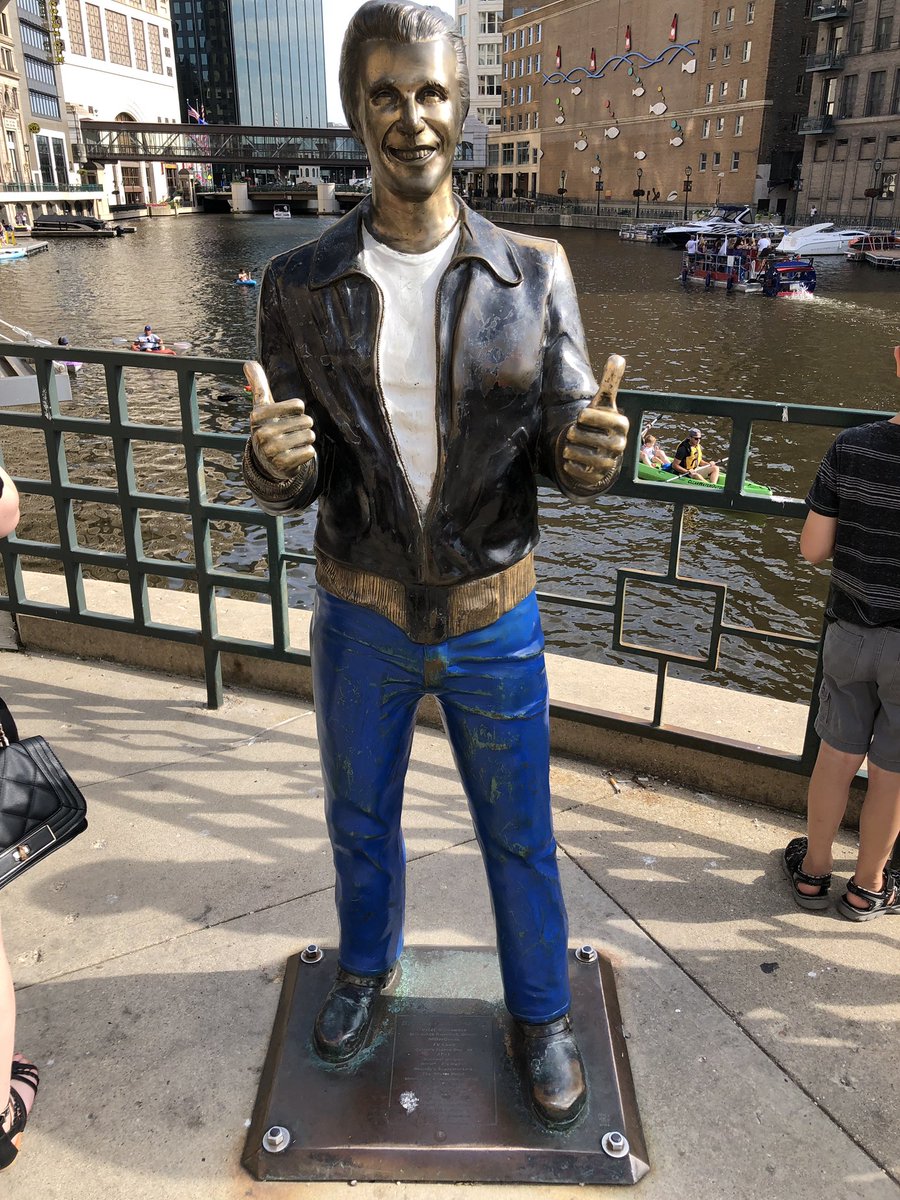 Had to get a picture of the statue of <a href="/hwinkler4real/">Henry Winkler</a> aka the Bronze Fonz, today while in Milwaukee!
