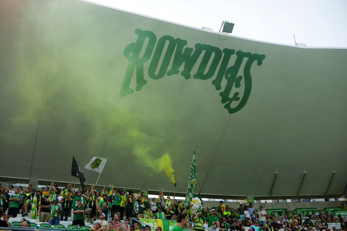 It was a #HardRockTampa Takeover at tonight’s <a href="/TampaBayRowdies/">Tampa Bay Rowdies</a> game - so much fun!! 💚⚽️💛